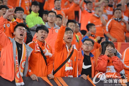 多米体育官方网站-山东鲁能客场输给天津泰达,争冠形势不乐观了吗