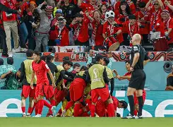 多米体育官方网站-亚洲顶尖球队再次交锋,结果惊心动魄了