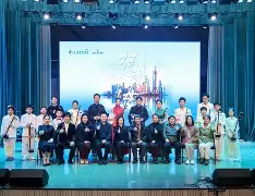 西安融创曲江印烂尾